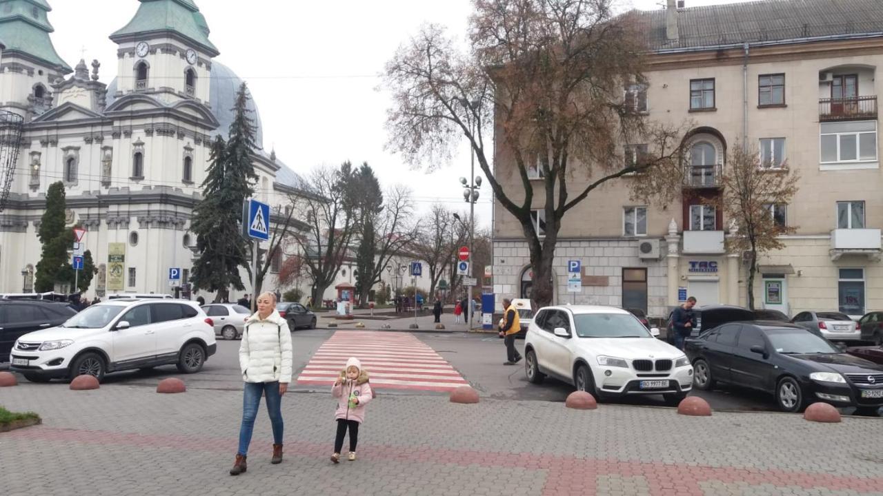 Central Studio Тернопил Екстериор снимка